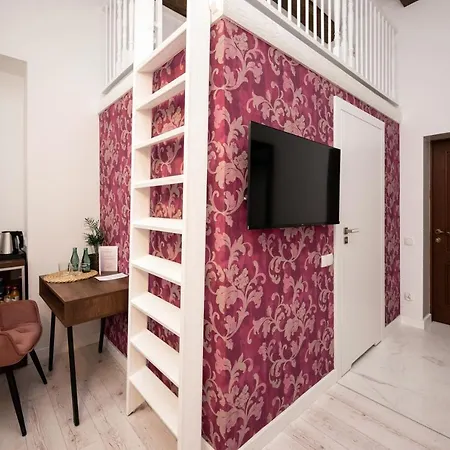 Hive Family House-3