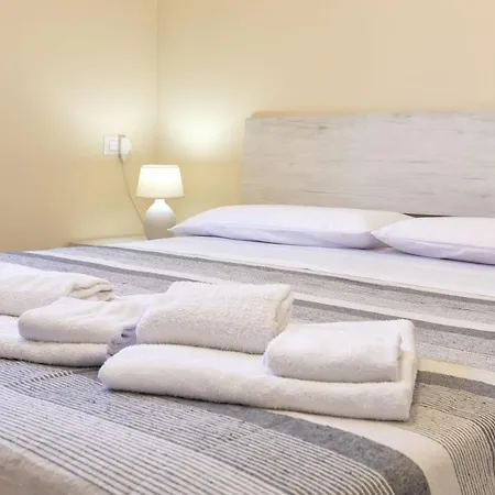 Vico Rooms-2