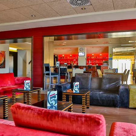 Hotel 525-3