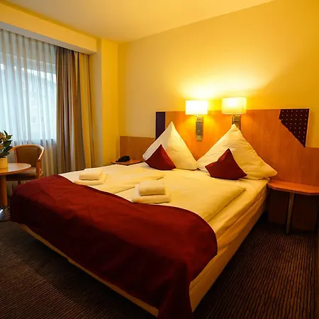 Hotel Scala Frankfurt City Centre-3
