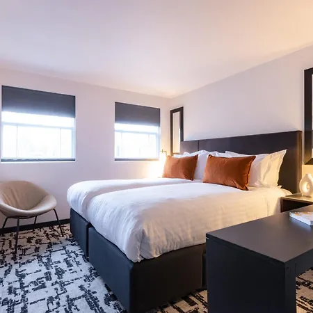 La Suite West - Hyde Park-3