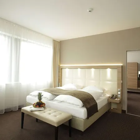 H4 Hotel Berlin Alexanderplatz-2