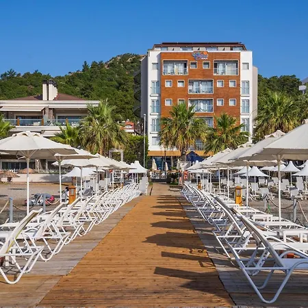 Cettia Beach Resort (Adults Only)-3