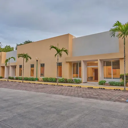 City Express By Marriott Playa Del Carmen-3