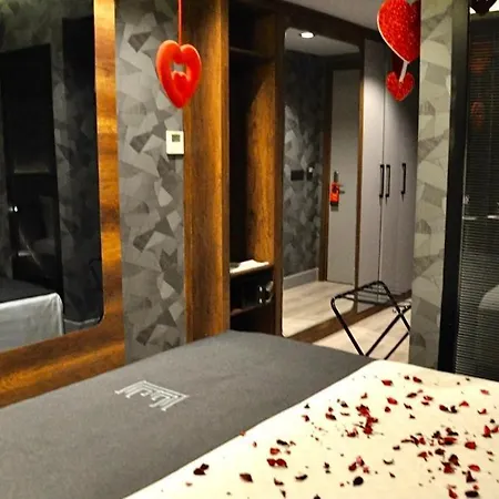 Emens Hotel-2