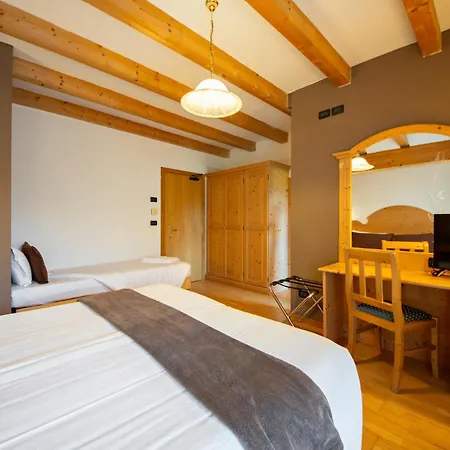 Flos Hotel-2