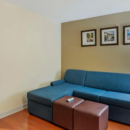 Comfort Suites At Virginia Center Commons-2