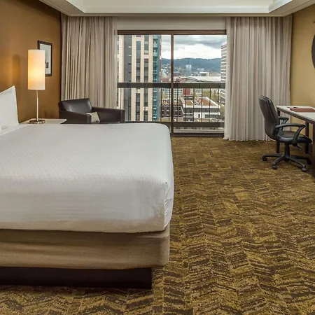 Doubletree By Hilton Portland-3