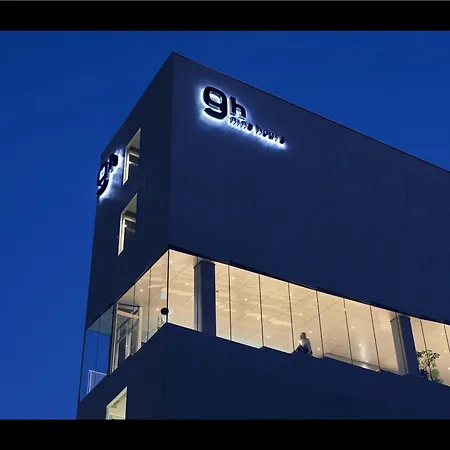 9H Nine Hours Suidobashi-2
