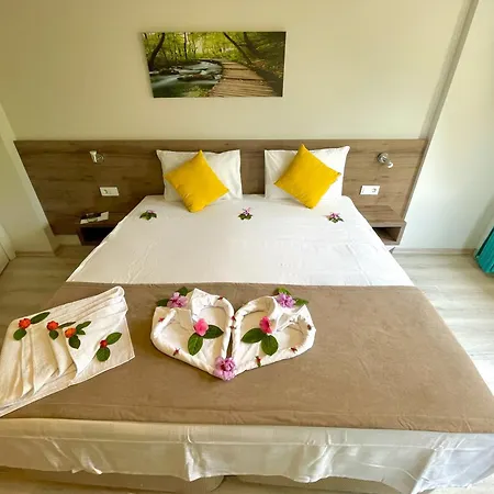 Guenes Boutique Hotel - Oludeniz-3