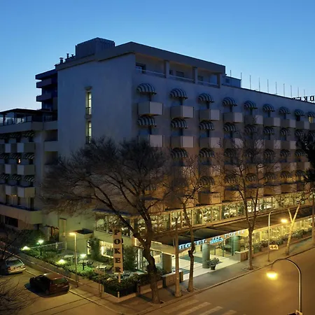 Hotel Poker-2