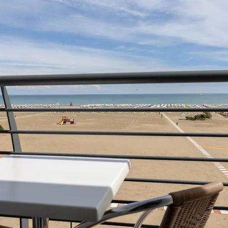 Hotel Riviera-3