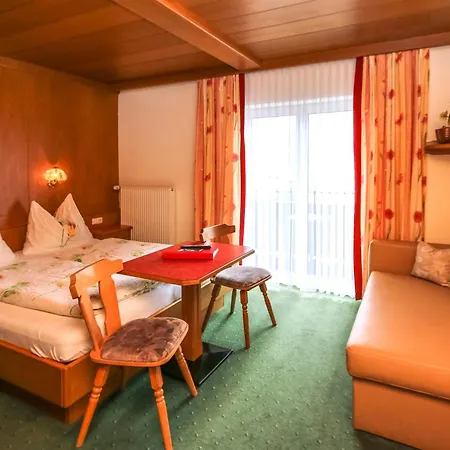 Alpenhotel Tauernstüberl-2