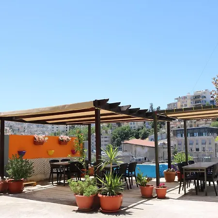 Gallery Guest House-2