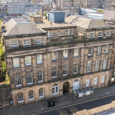 Princes Street Suites-2