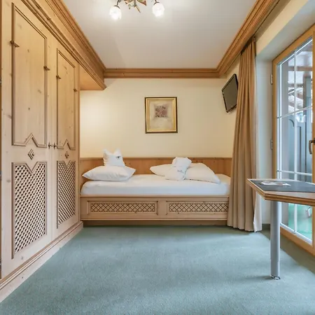 Wohlfühlhotel KERSCHDORFER - B&B - ADULTS ONLY-3