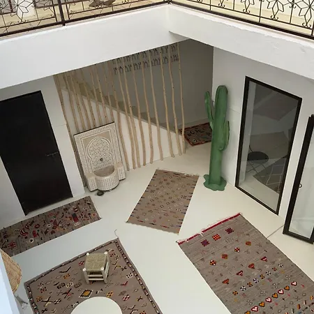Riad 24-3