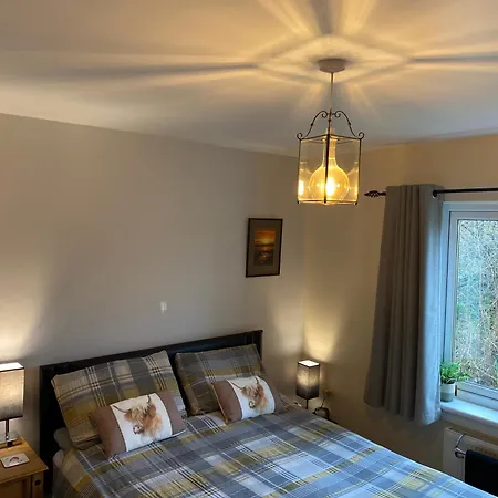 Jacquie'S B&B -Dumfries-Room With A View-3