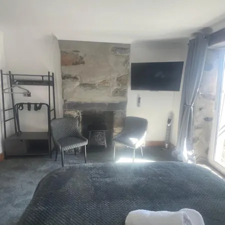 Alpine Lodge Guest House-2