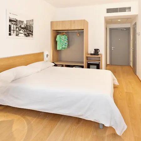 Victor Hotel-2
