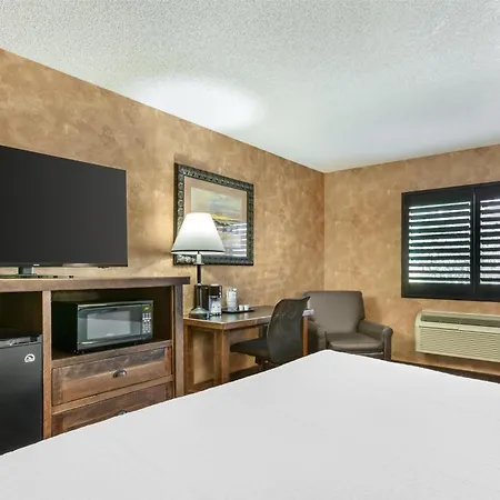 Best Western Plus Inn Of Santa Fe-2