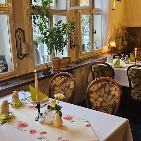 Hotel Zum Schloss-2
