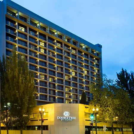 Doubletree By Hilton Portland-2