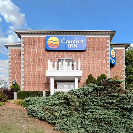 Comfort Inn Auburn-Worcester-2