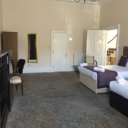 Cairn Hotel & Apartments-2