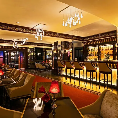 Hôtel Barrière Le Majestic Cannes-3
