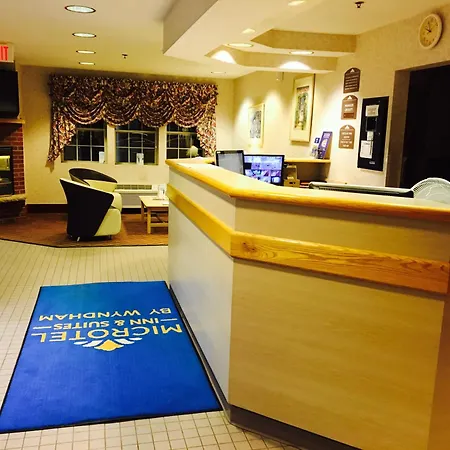 Microtel Inn & Suites By Wyndham Syracuse Baldwinsville-2