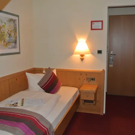 AKZENT Hotel Am Bach-3