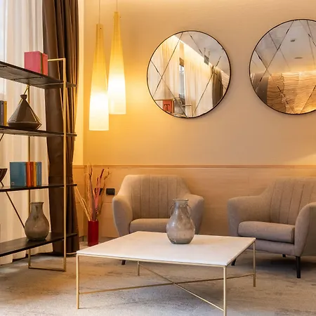Aemilia Hotel Bologna-2