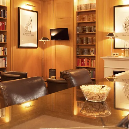 Townhouse Hotel-2