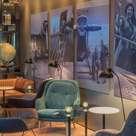 Motel One Hamburg-Airport-2