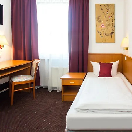 Hotel Condor-2