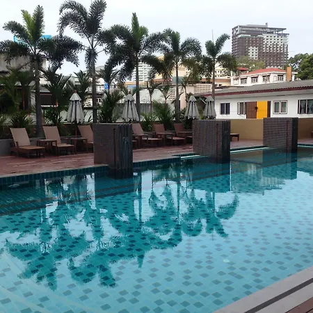 August Suites-2
