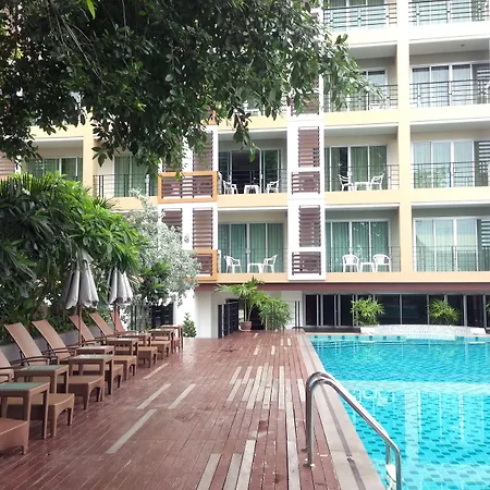 August Suites-3