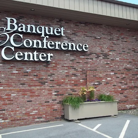 Bangor Inn & Suites-2