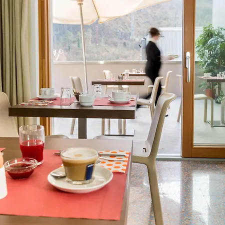 Villa Cameras Room And Breakfast-2