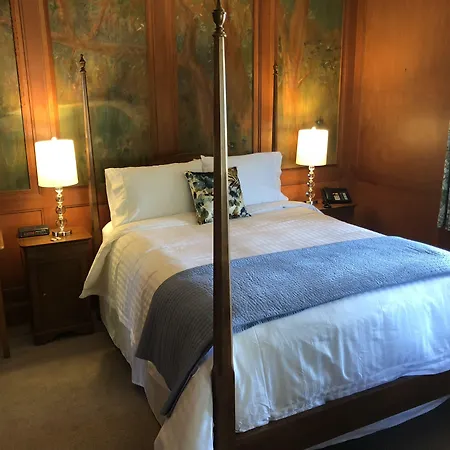 The Latch Inn-2