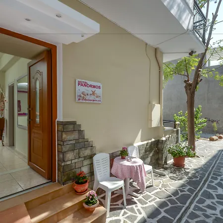 Panormos Hotel And Studios-2