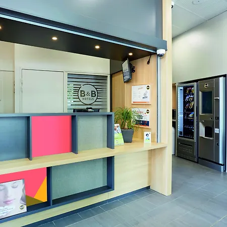 B&B HOTEL Lille Roubaix Campus Gare-3