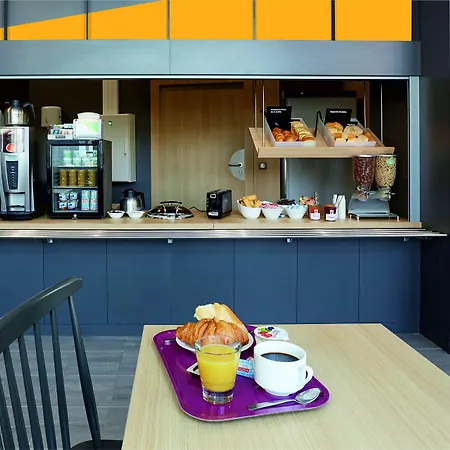 B&B HOTEL Lille Roubaix Campus Gare-2
