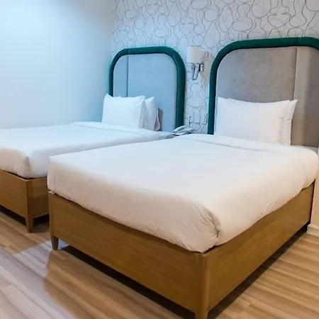Queen Margarette Hotel Downtown-2