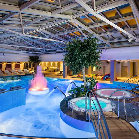 V Spa & Conference Hotel-3