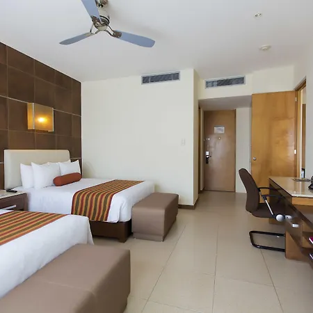 Krystal Urban Cancun & Beach Club-2