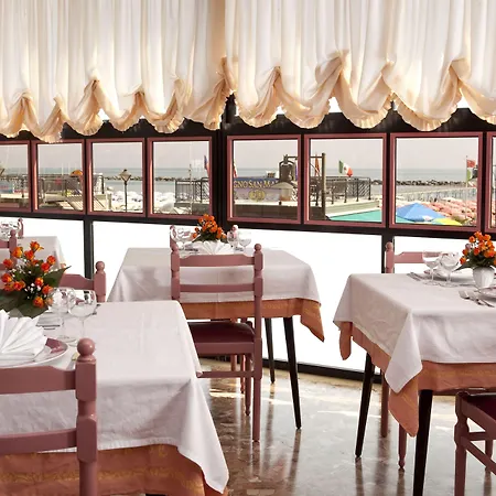 Hotel Royal-3
