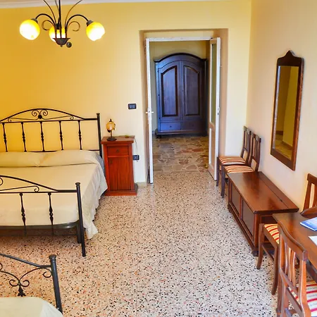 B&B Anita-2