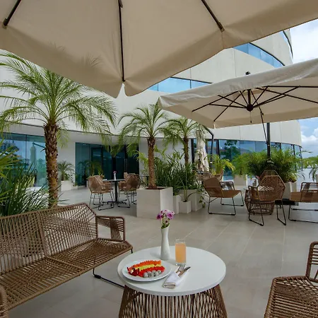Holiday Inn&Suites - Merida La Isla, an IHG Hotel-2